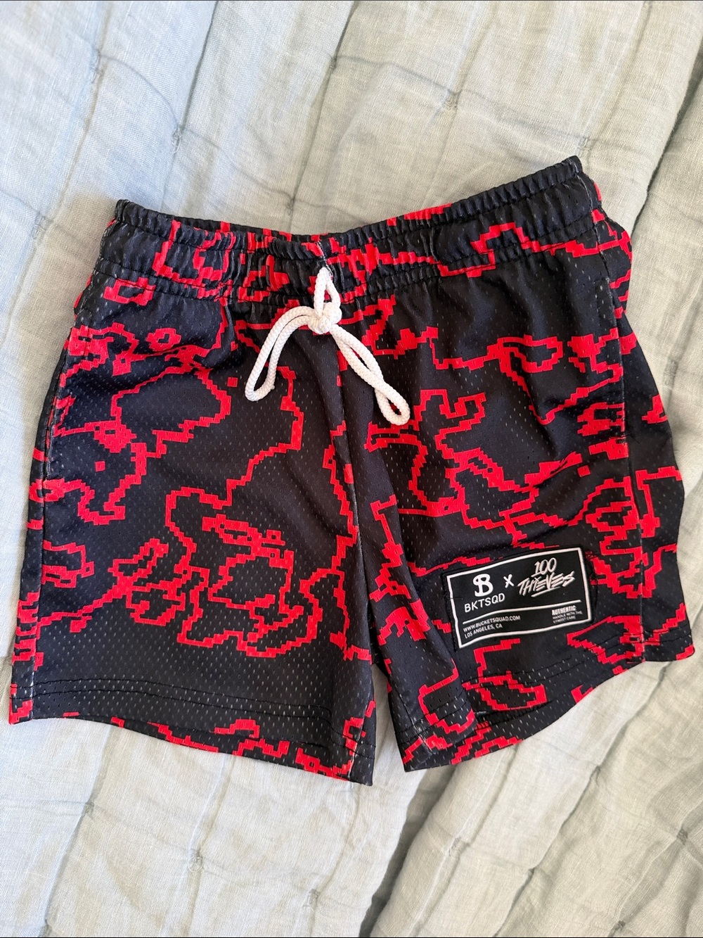 Red & Black Pixel-Print Men's Athletic Shorts